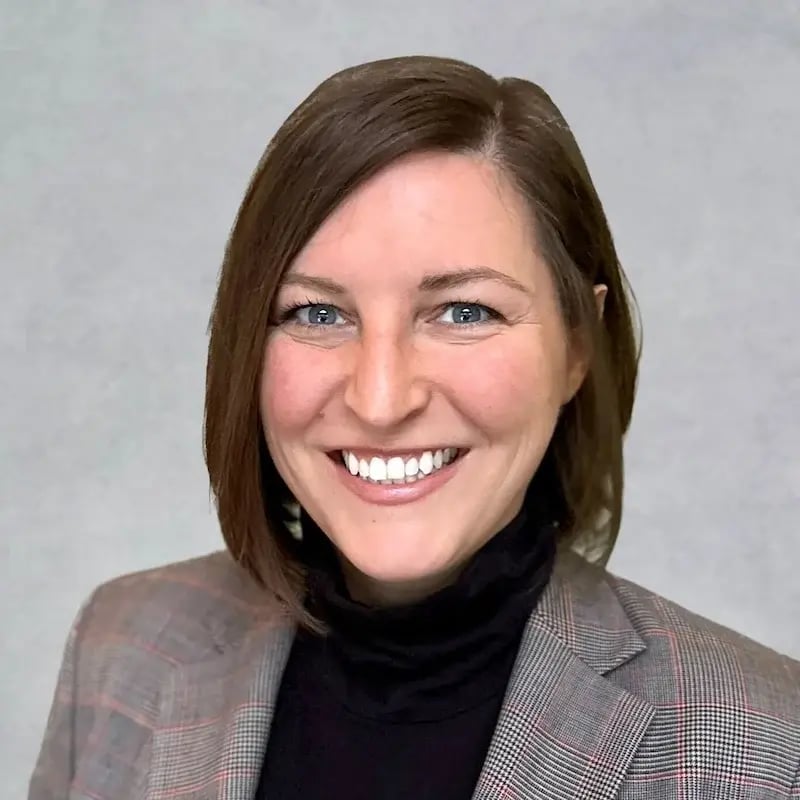 Ashley Boyer Headshot 4